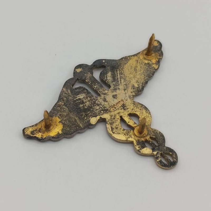 SA Medical service silver Doctor's  breast badge