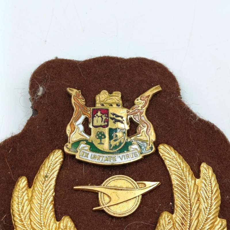 SA Railways officer cap badge