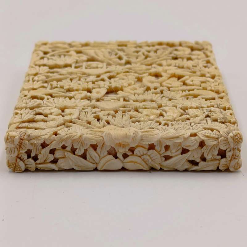 Antique Chinese Cantonese carved card case - circa mid - 1800's - lid repaired