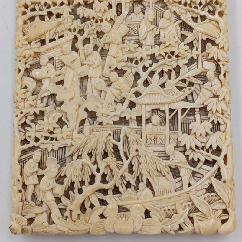 Antique Chinese Cantonese carved card case - circa mid - 1800's - lid repaired
