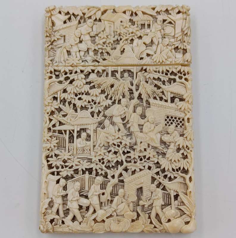 Antique Chinese Cantonese carved card case - circa mid - 1800's - lid repaired