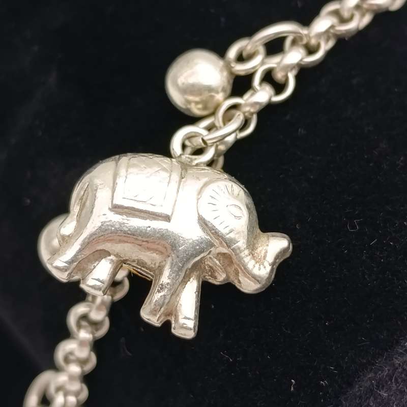 Sterling silver elephant charm bracelet - weighs 15.4g - length 19cm