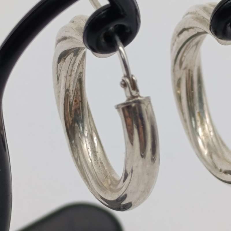 Pair of sterling silver twisted hoop earrings - weighs 3.7g