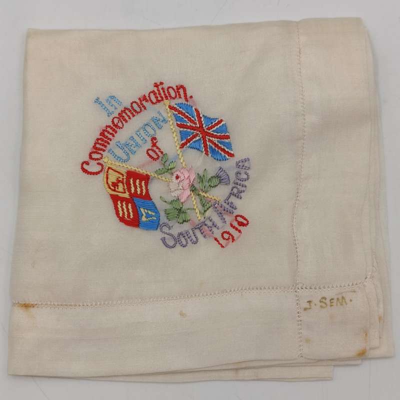 Handkerchief made in 1910 to commemorate the Union of South Africa - excellent condition