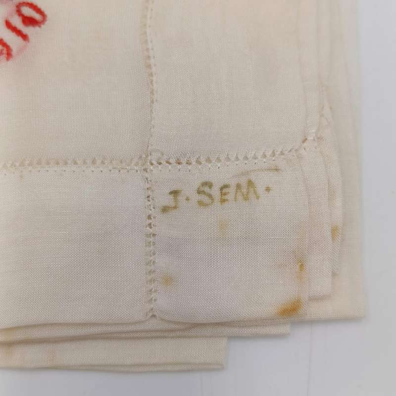 Handkerchief made in 1910 to commemorate the Union of South Africa - excellent condition