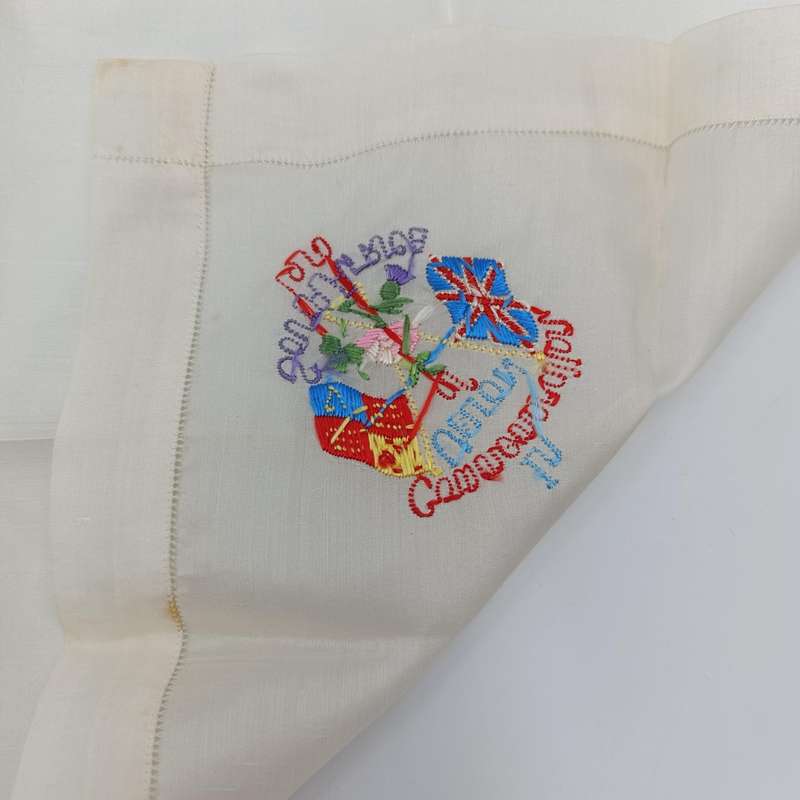 Handkerchief made in 1910 to commemorate the Union of South Africa - excellent condition