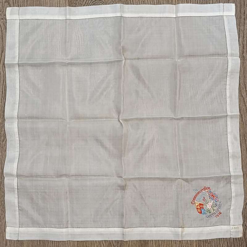 Handkerchief made in 1910 to commemorate the Union of South Africa - excellent condition