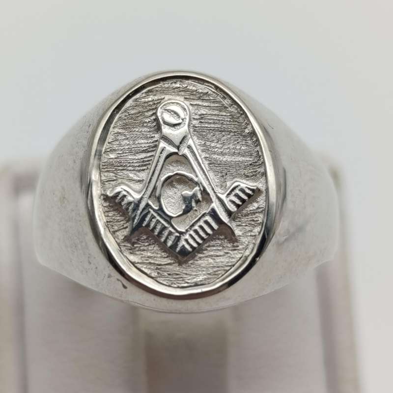 Sterling silver Masonic mens ring - weighs 7.5g - size 5 1/2
