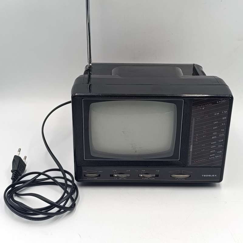 Vintage Tedelex Model-ACN7205 portable Television / radio - working