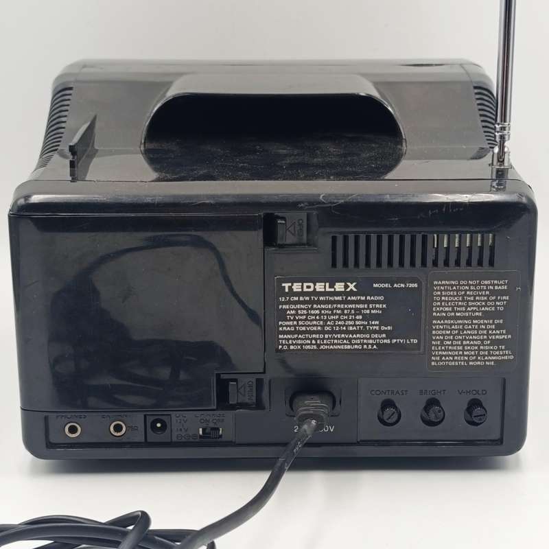 Vintage Tedelex Model-ACN7205 portable Television / radio - working
