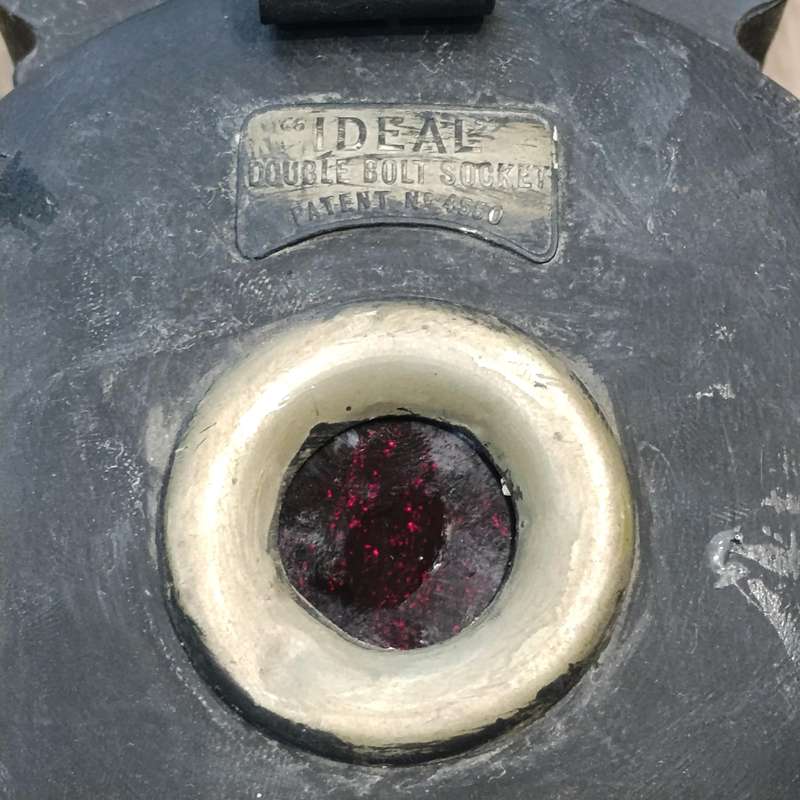 Antique Ideal double bolt socket car lantern