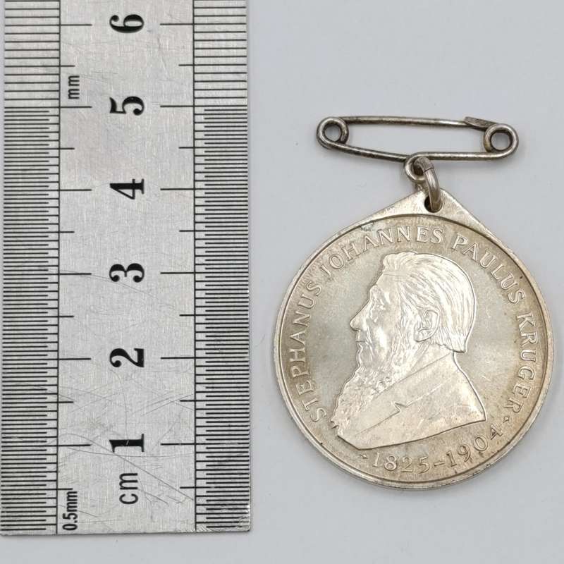 Silver Krugerstandbeeldverskuiwing 1954 medallion - weighs 16,8 grams