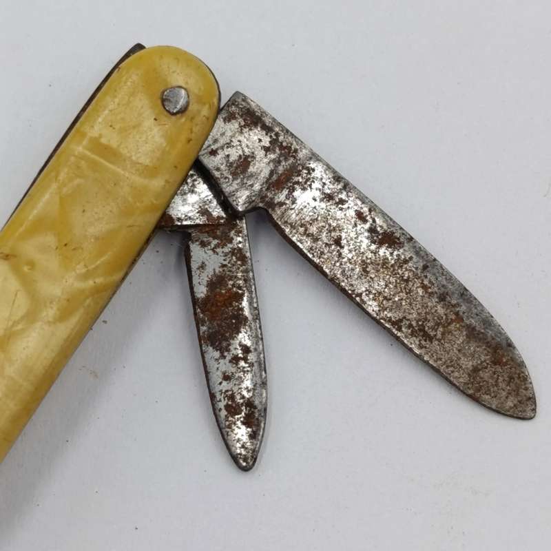 Miniature 3-blade German pocket knife