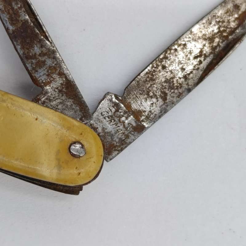 Miniature 3-blade German pocket knife