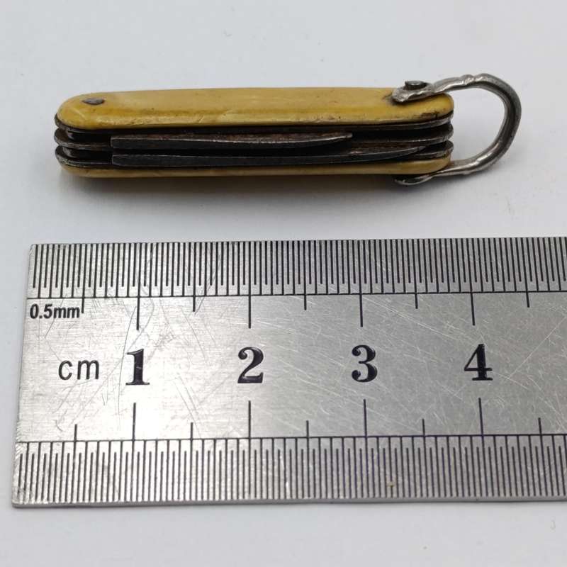 Miniature 3-blade German pocket knife
