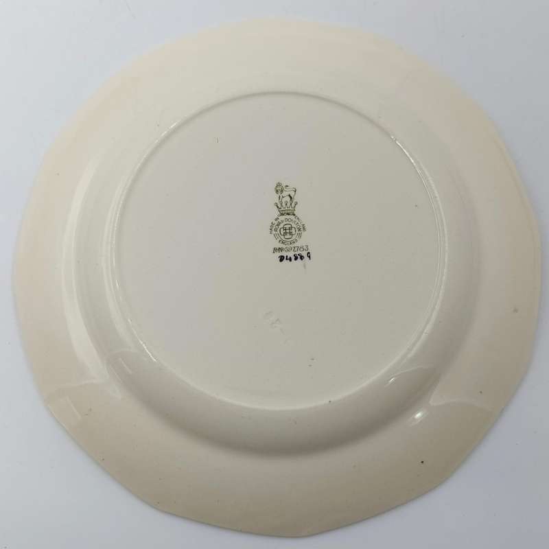 Set of 8 antique Royal Doulton Woburn porcelain plates - medium sized