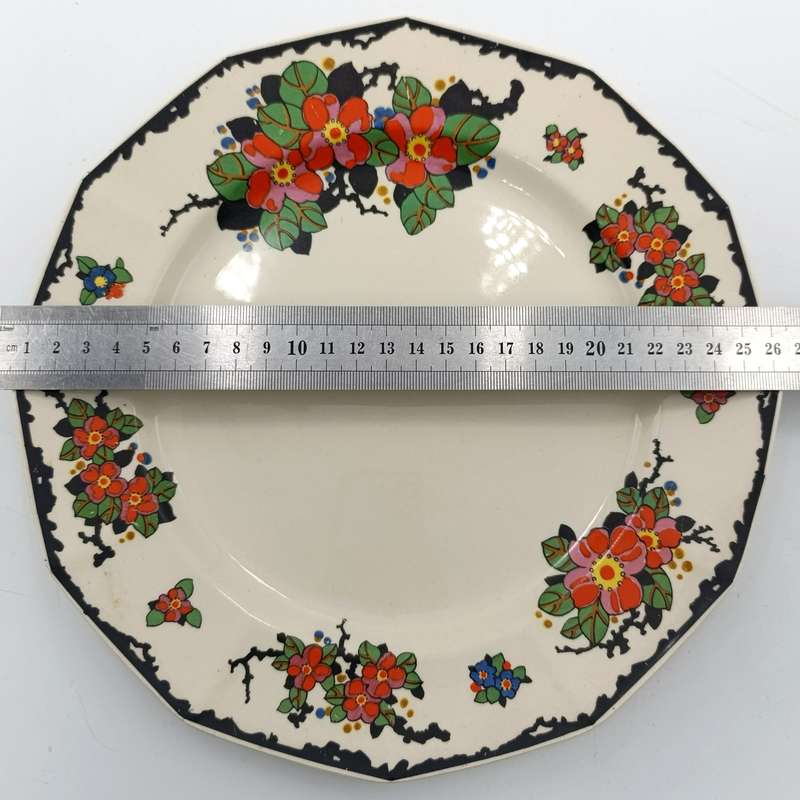 Set of 8 antique Royal Doulton Woburn dinner plates