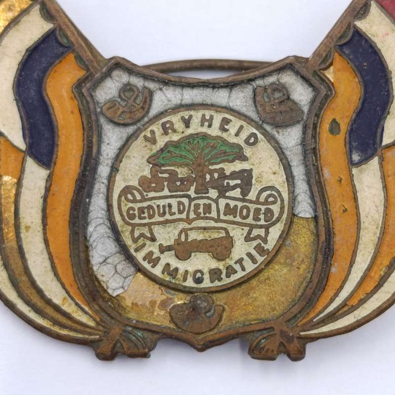 Vintage Orange Free State pin badge