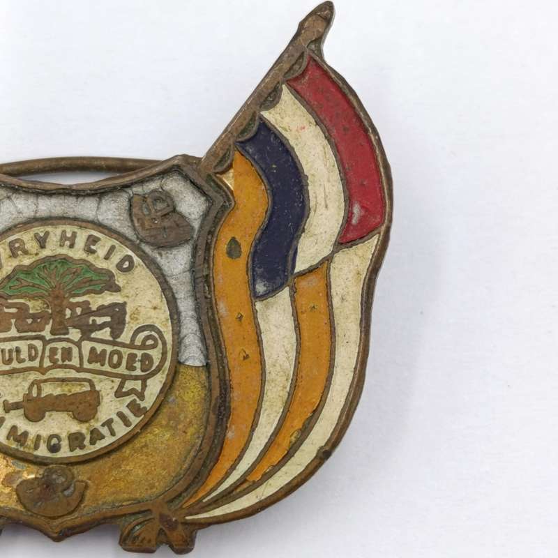 Vintage Orange Free State pin badge