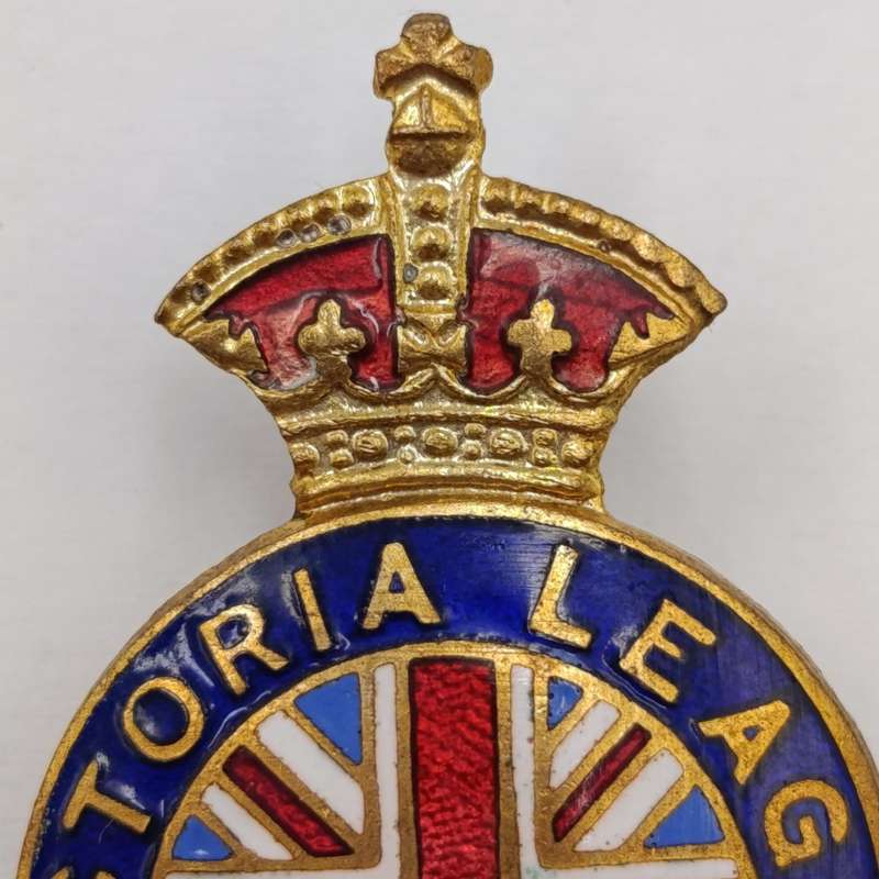 WW2 Victoria League lapel pin badge