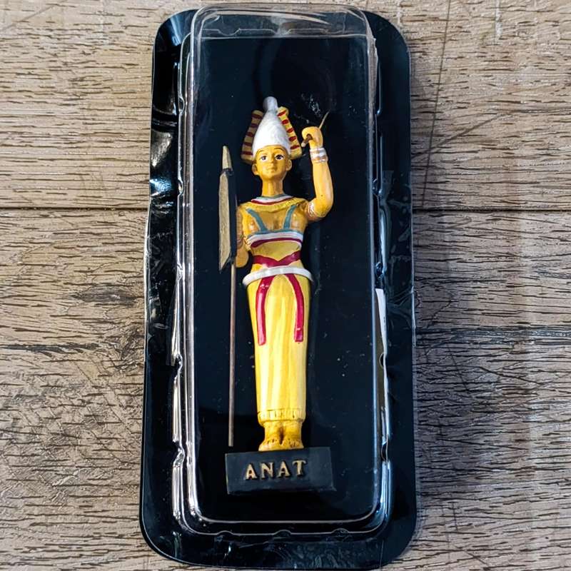 Lot of 5 gods of Ancient Egypt figurines with magazines