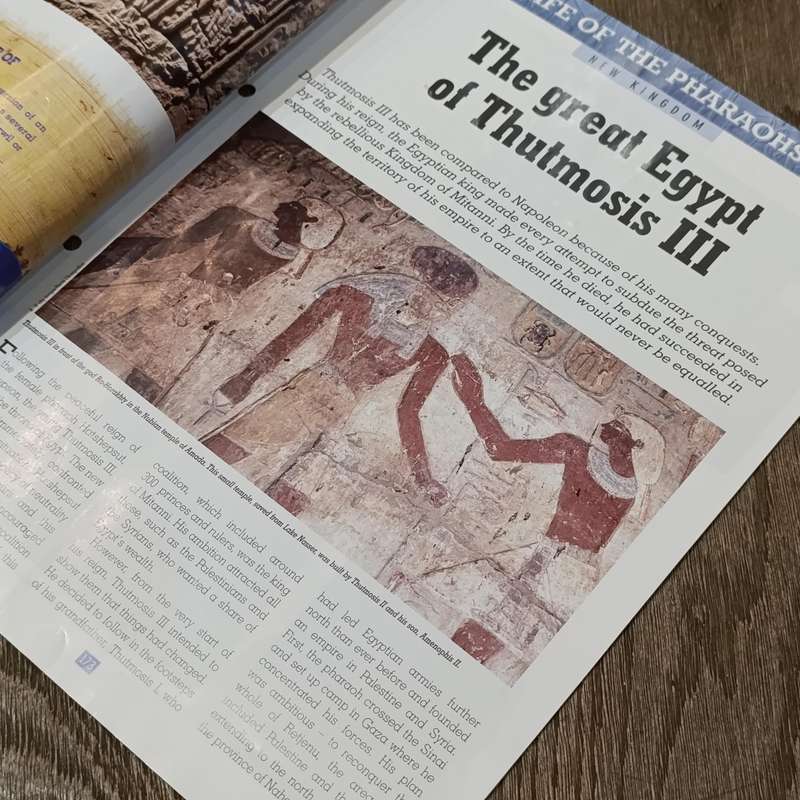 Lot of 5 gods of Ancient Egypt figurines with magazines