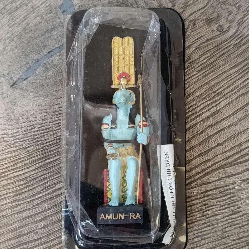 Lot of 5 gods of Ancient Egypt figurines with magazines