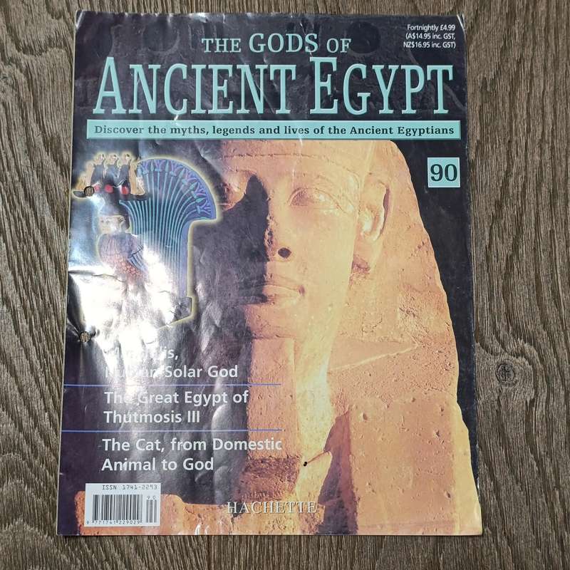 Lot of 5 gods of Ancient Egypt figurines with magazines