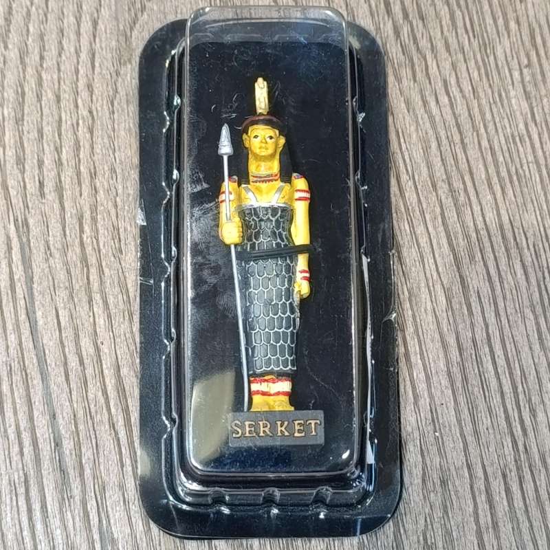 Lot of 5 gods of Ancient Egypt figurines with magazines