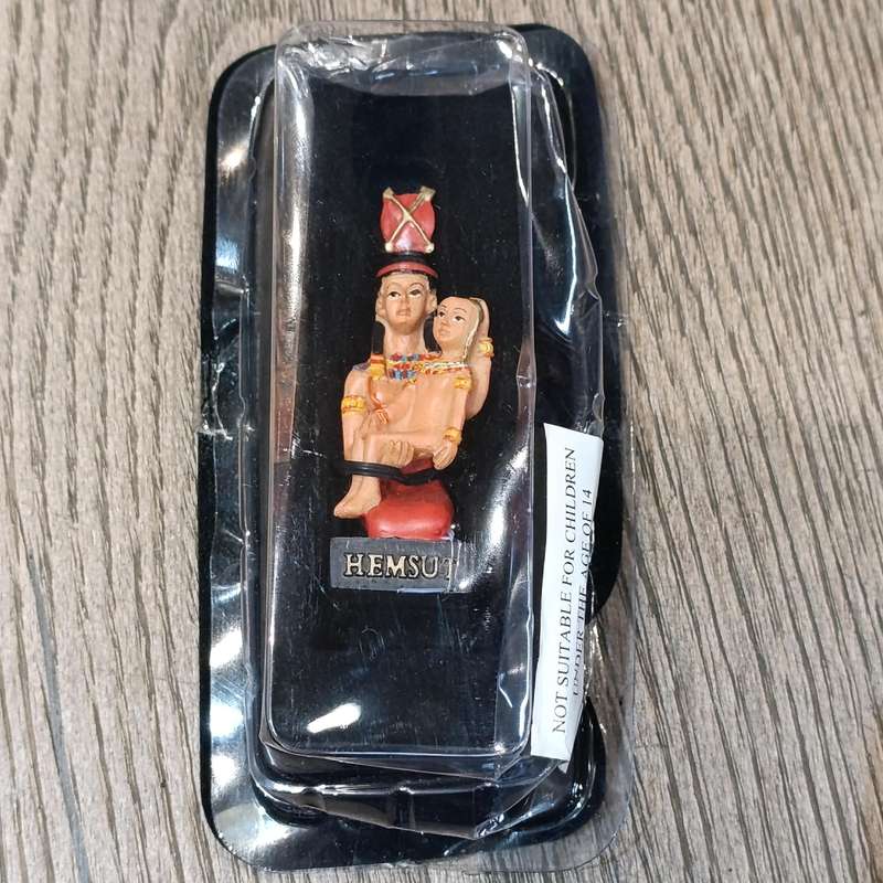 Lot of 5 gods of Ancient Egypt figurines with magazines