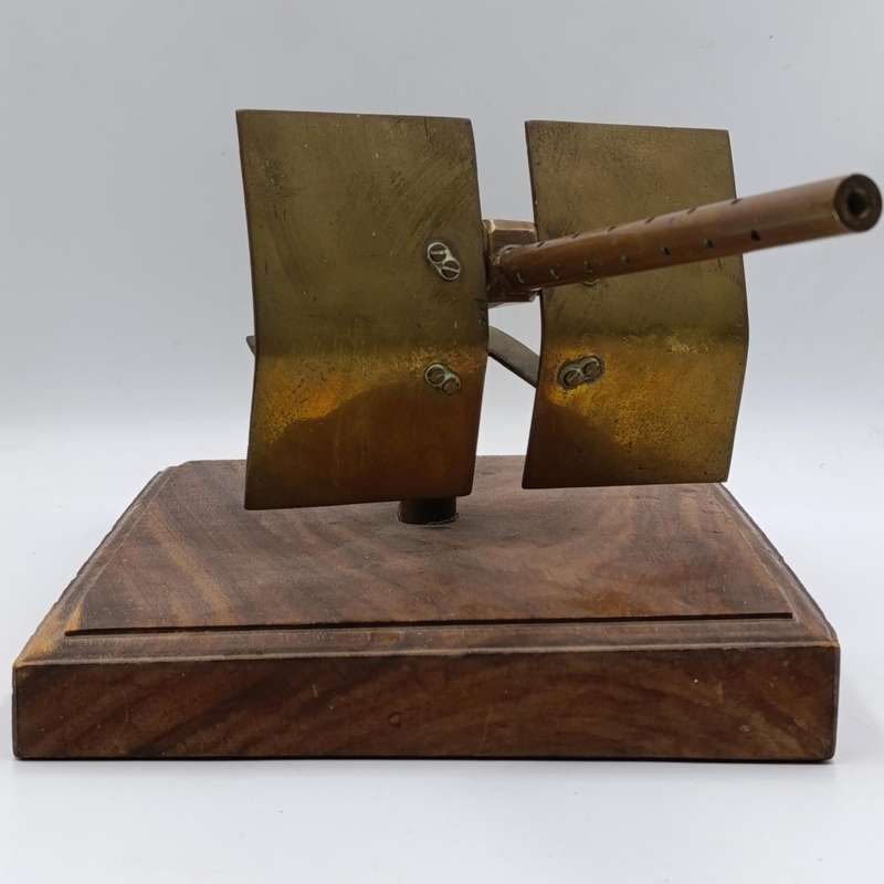 Handmade WW2 style Naval anti-aircraft gun brass model