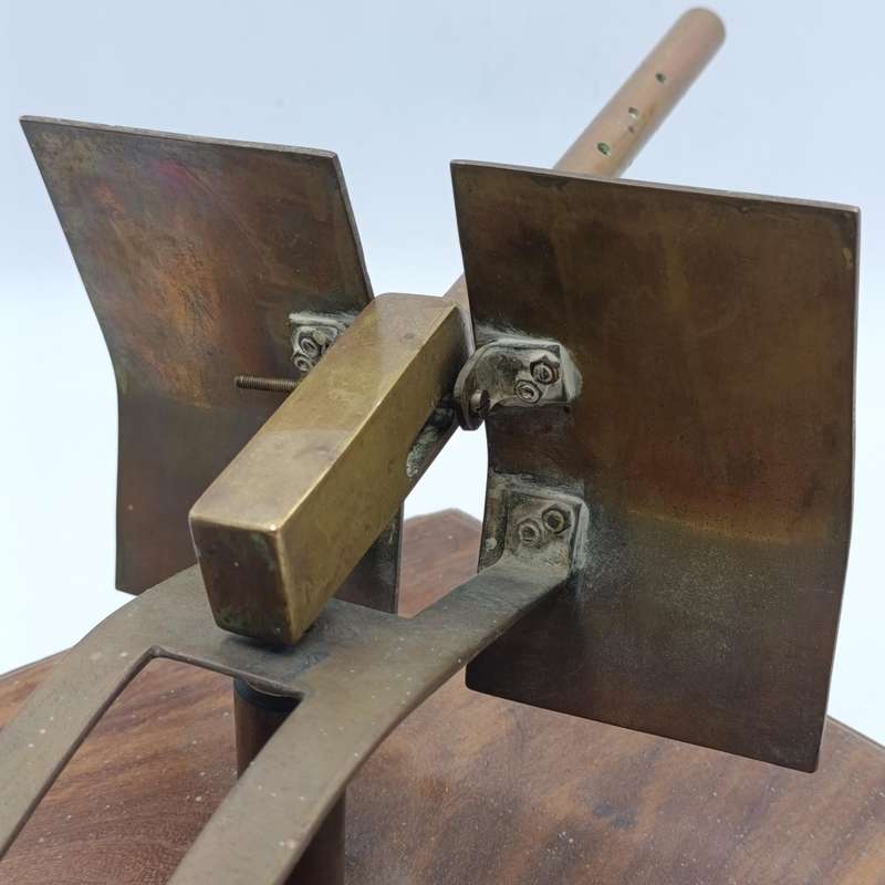 Handmade WW2 style Naval anti-aircraft gun brass model