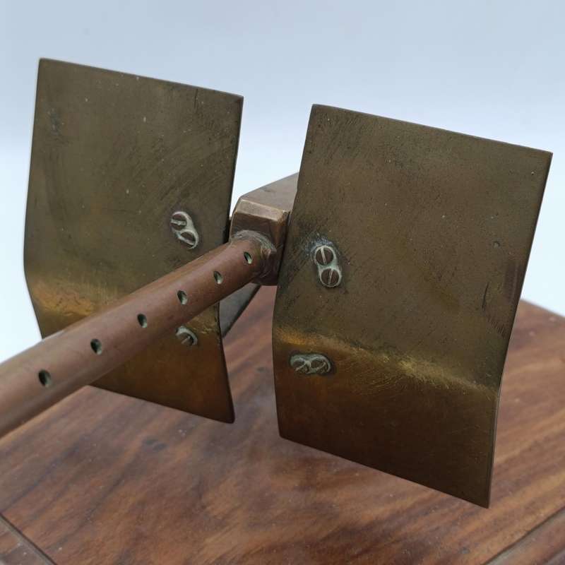 Handmade WW2 style Naval anti-aircraft gun brass model