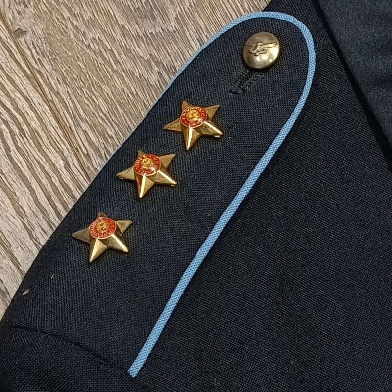 Sa Air Force Mess dress tunic of Captain MJ McFall with ranks and suspenders