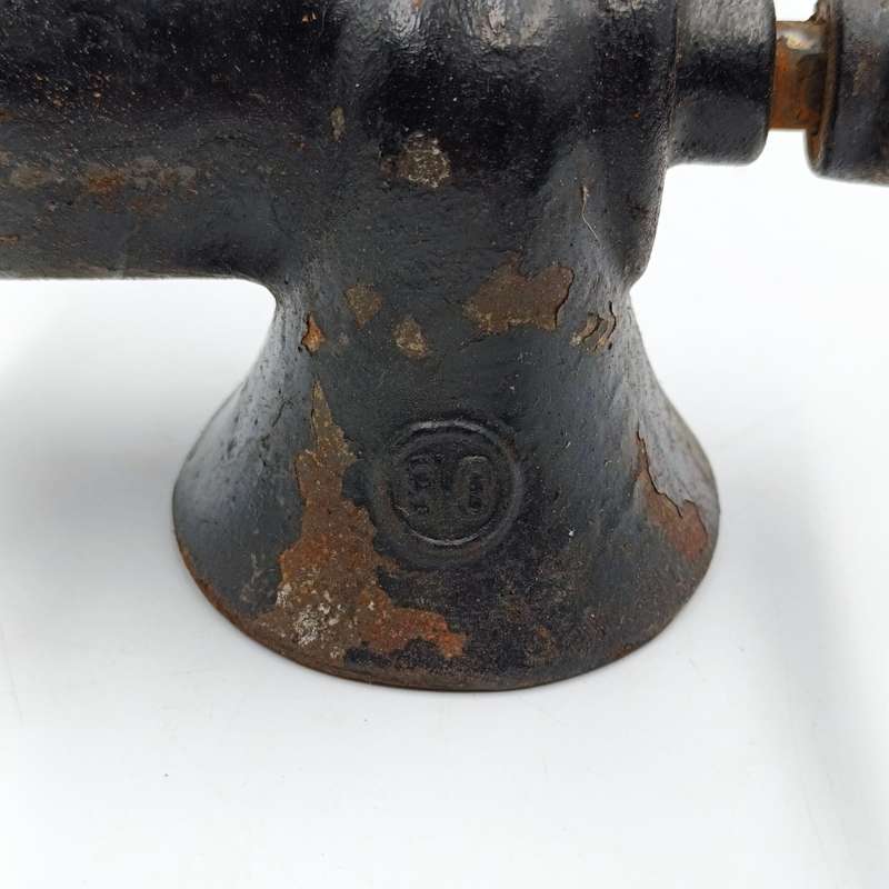 Vintage DB No.8 meat grinder