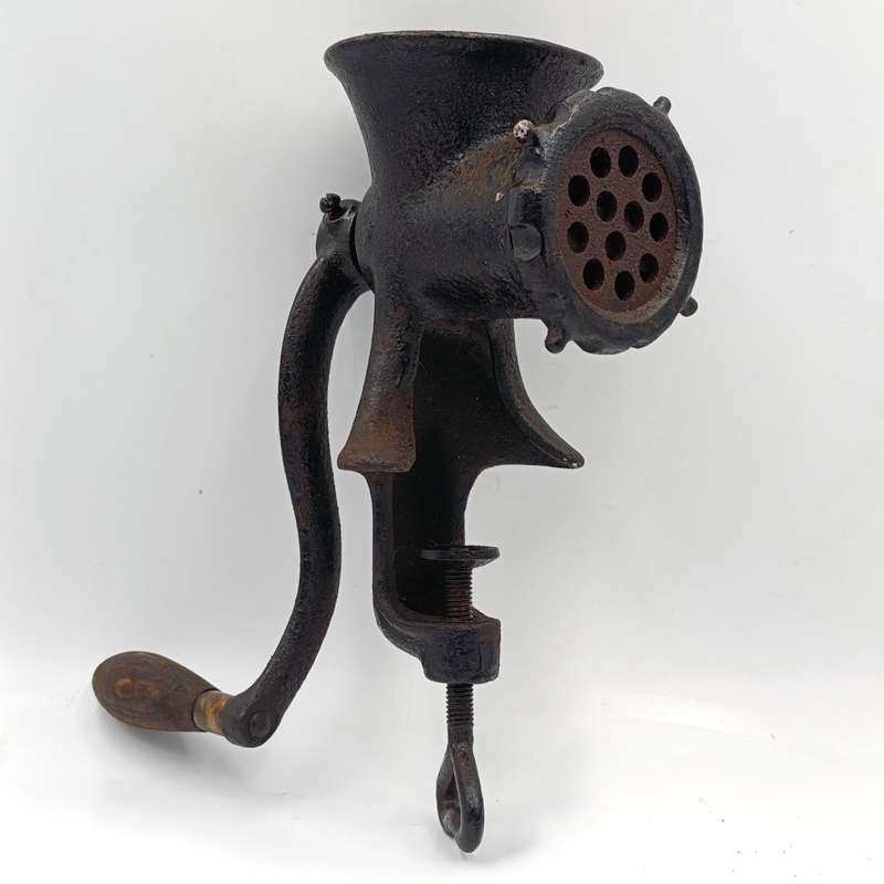 Vintage Kendrick No.7 meat mincer