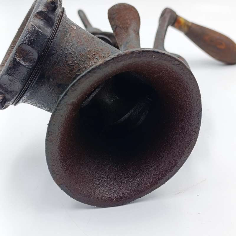 Vintage Kendrick No.7 meat mincer