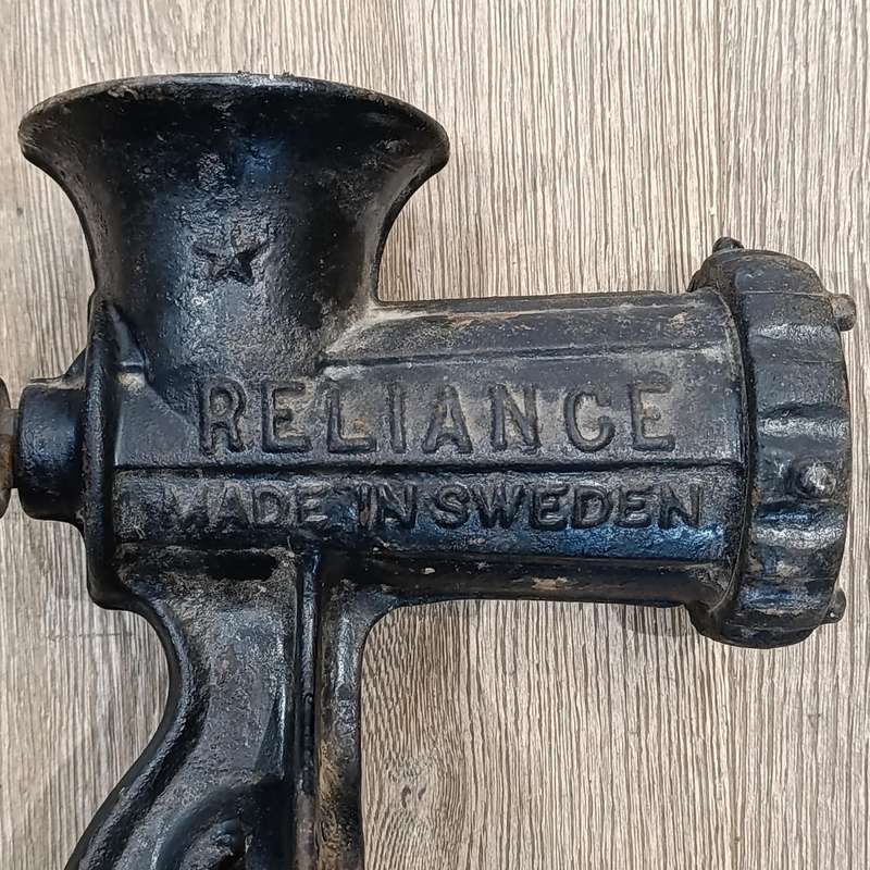 Vintage Reliance Husqvarna No.20 meat mincer