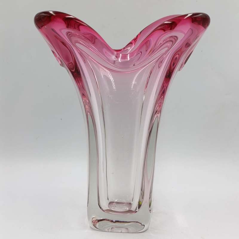 Beautiful Pink Murano glass flower vase