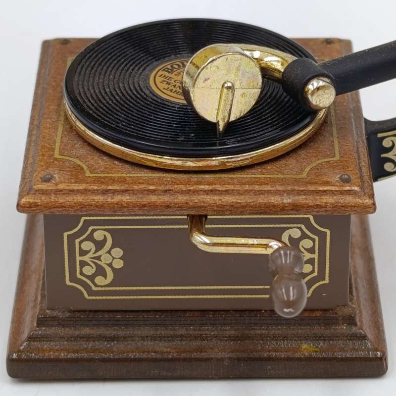 Vintage Bodo Hennig dollhouse gramophone with actual music playing - about 1/12 scale