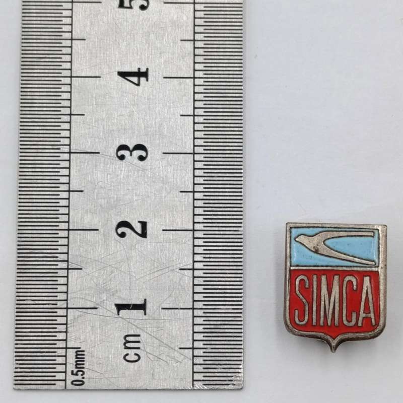 Vintage SIMCA button hole badge