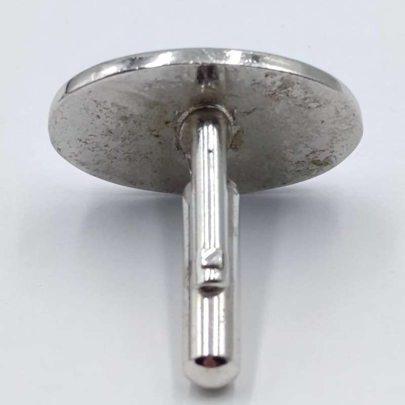 Pair of Suzuki cufflinks