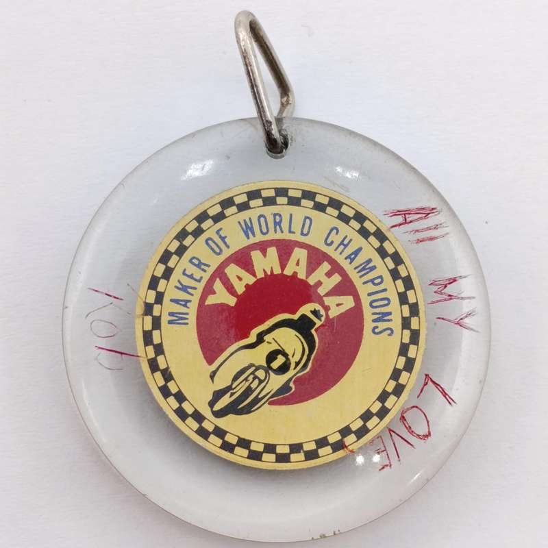 Lot of 5 Yamaha motorcycle badges - pin, button hole and pendant includes money clip