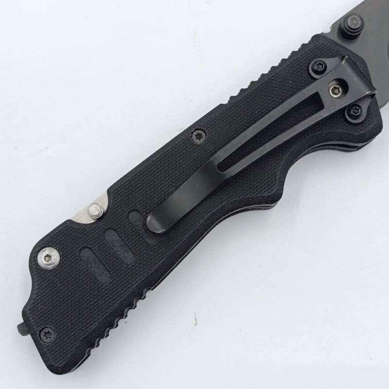 Rocky folding pocket knife with skinning blade