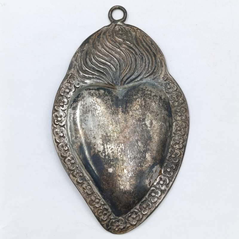 Vintage Ex-Voto sacred heart symbolic offering pendant