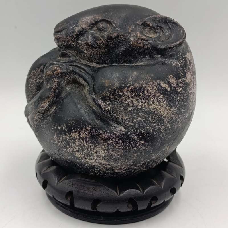 Vintage Japanese coiled mouse stone carving