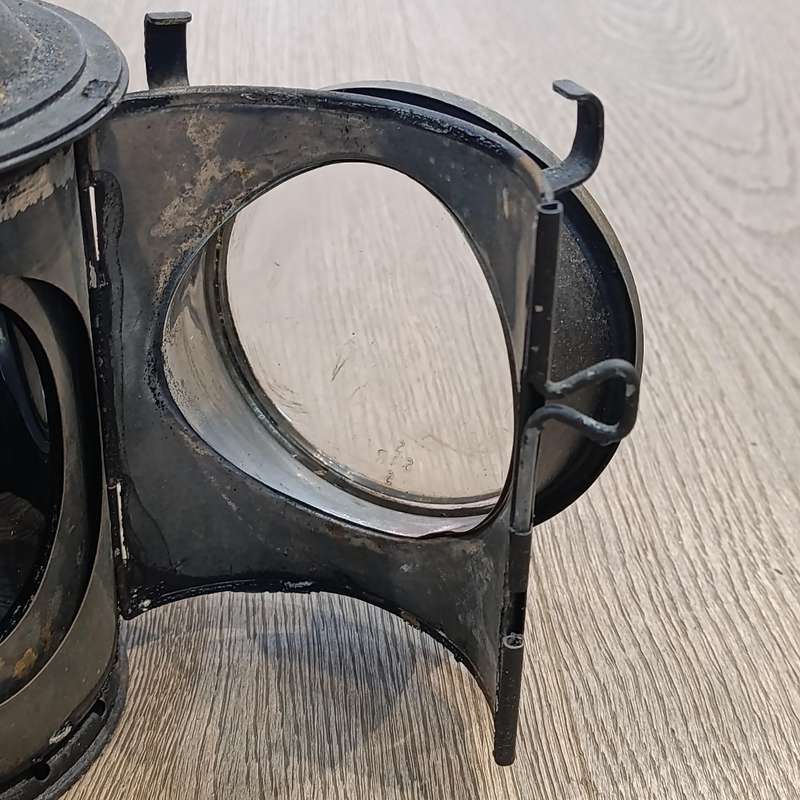 Vintage SA Railways signal lamp - rotation top is fixed