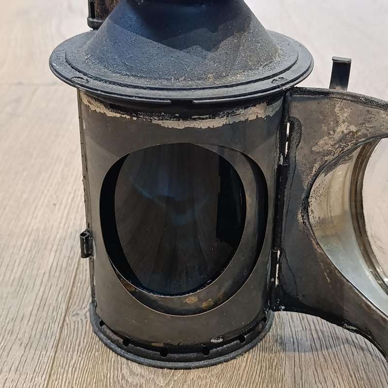 Vintage SA Railways signal lamp - rotation top is fixed