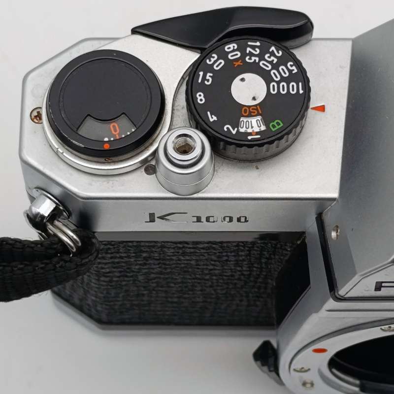 Vintage Pentax K1000 camera - body only - #5575966