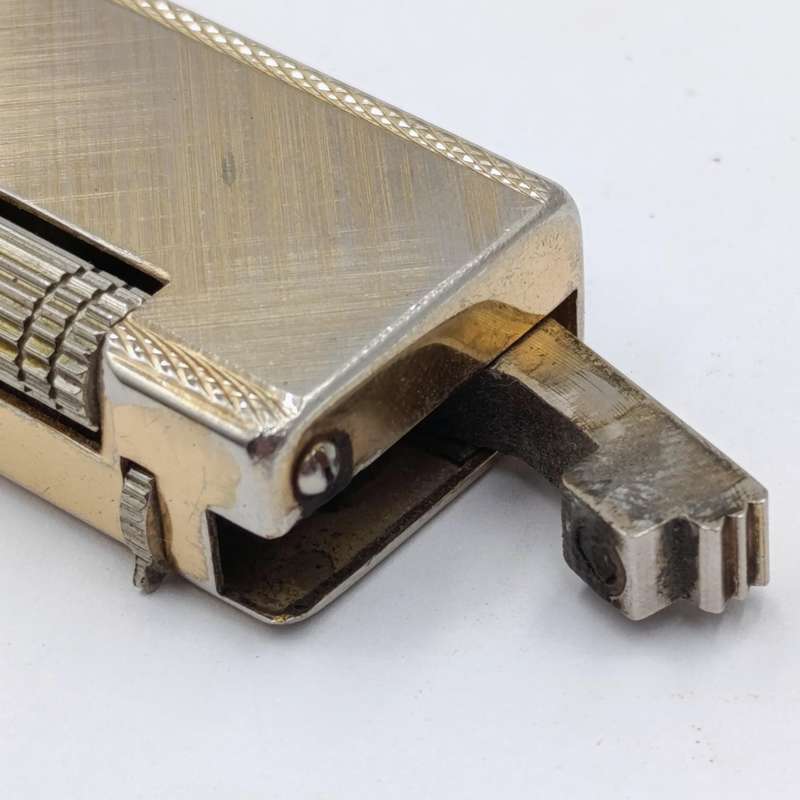 Vintage Ruslite pocket lighter - working